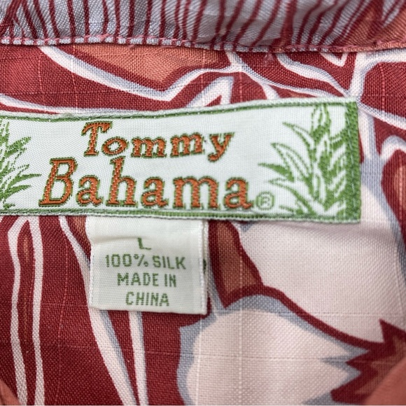 Tommy Bahama Hawaiian Shirt 100% Silk Hibiscus Tropical Floral Wooden Button LG - Picture 4 of 6